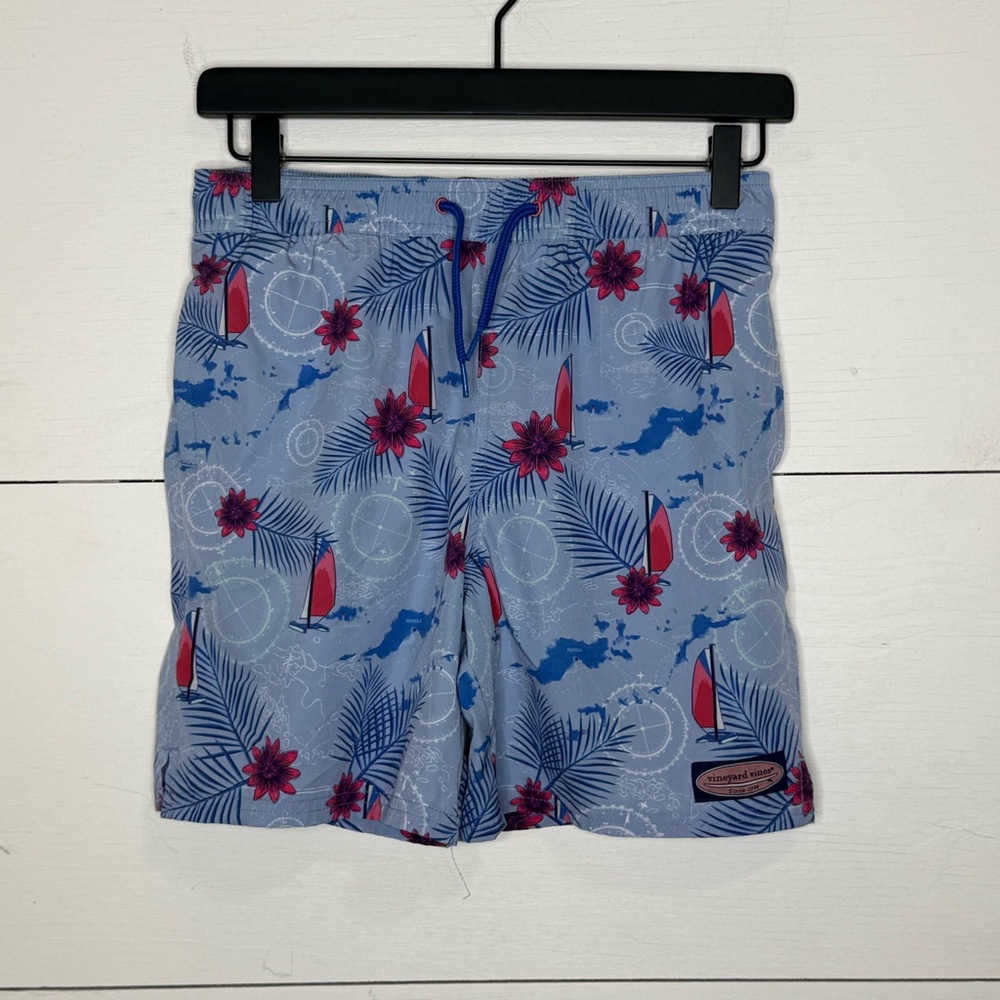 Vineyard Vines • Boys Sailboat Pattern Mesh Lined Swim Shorts Size Medium 12-14